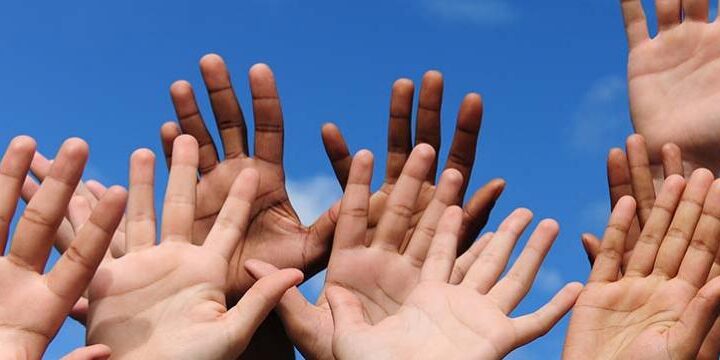 census-hands-color-nologo-aspect-ratio-920-460